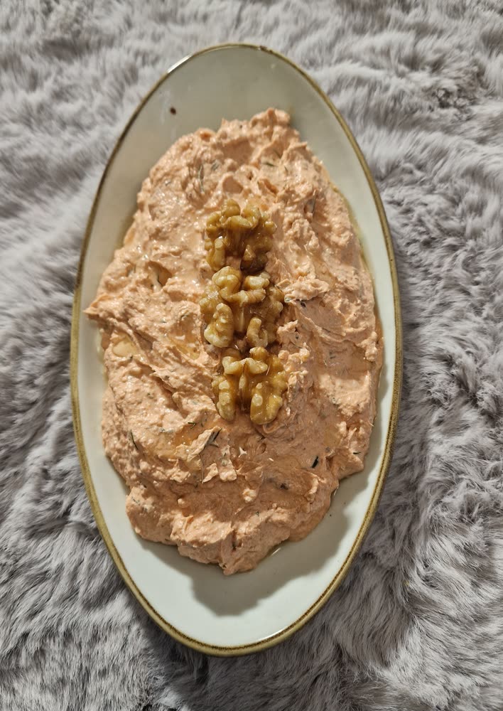 Walnuss-Quark-Frischkäse-Dip