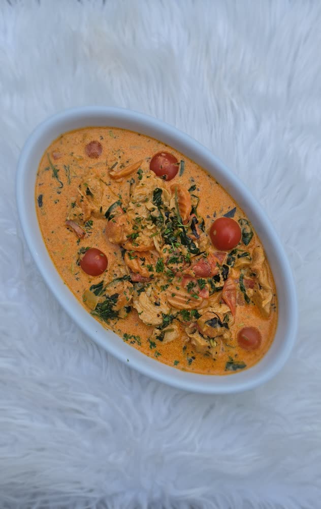 Creamy Chicken in cremiger Sauce mit Kräutern